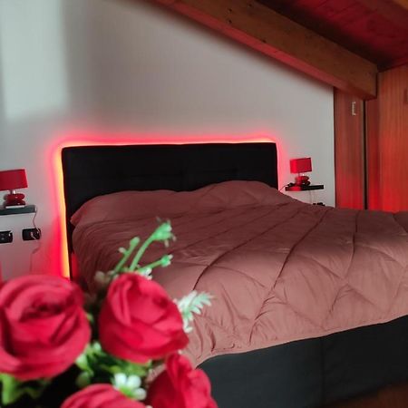 Red Lux Apartment Fiumicino Exterior photo